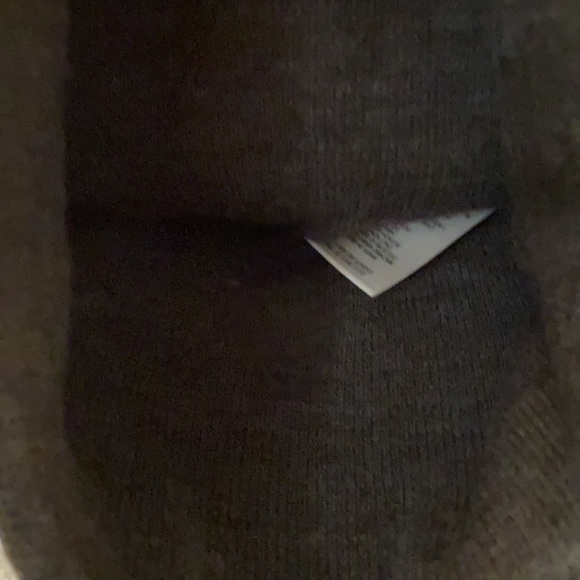 Team Canada toque - Picture 4 of 4